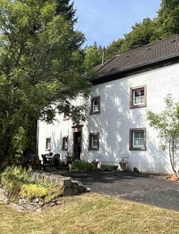 Charmantes Einfamilienhaus in Zweifelscheid - Emmelbaum
