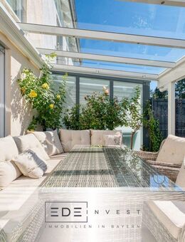 Topmoderne Doppelhaushälfte - Effizienter Grundriss mit praktischem Garten und gemütlicher Terrasse - München