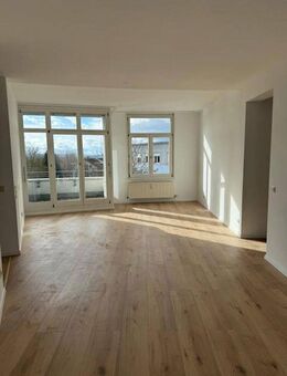 RENOVIERTE 3-Zimmerwohnung mit 2 Balkonen und toller Aussicht - Neckarsulm
