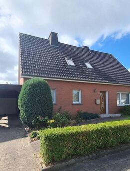 Ennigerloh, ein 1-bis 2 Familienhaus mit vielfältigen Nutzungsmöglichkeiten in bekannter Lage. - Ennigerloh