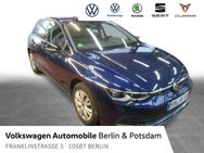 VW Golf, 1.5 VIII eTSI Active, Jahr 2023 - Berlin