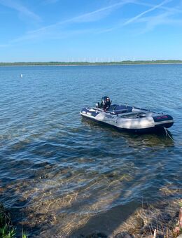sehr gepflegtes Schlauchboot North mit 9,5 KW Außenborder mit Aluboden für max. 6 Personen - Ahlen