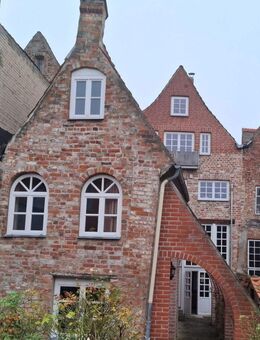Historisches Denkmaljuwel- hochwertig saniert in Bestlage mit Kaufpreisfaktor 19 - Lübeck