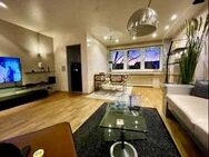 Neuwertige vollmöblierte 2-Zimmer-Wohnung mit lux. Innenausstattung Balkon und Garage in Düsseldorf - Düsseldorf