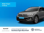 VW T-Roc, 1.5 TSI R-Line, Jahr 2024 - Lennestadt