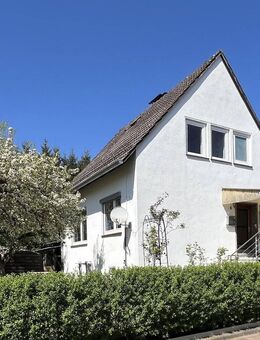 85m² Wohnfläche mit Stall, Zisterne, 3 Garagen und diverse Schuppen - Nieste