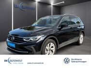 VW Tiguan, 2.0 TDI Move elektr, Jahr 2023 - Warstein Zentrum