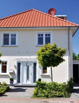 Wir geben Ihren Ansprüchen Raum! Neubau Stadtvilla im küstennahen Schweiburg! - Jade