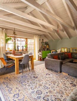 Hier stimmen die inneren Werte! Neue Heizung, neues Bad und schöne Einbauküche! Balkon und Garage! - Neustadt (Coburg)
