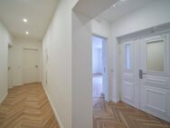 Energieeffizienz & sanierter Altbau - 3-Raum-WE mit Süd-West-Balkon, Stuck, Fliesen, Parkett, Aufzug - Chemnitz