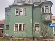 stark sanierungsbedürftige Villa in einen Sanierungsgebiet - Zella-Mehlis