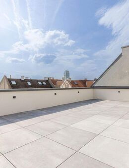 Exklusives Penthouse mit 5 Zimmern und großzügiger Dachterrasse - Offenbach (Main)