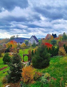 bezugsfertige, großzügige Doppelhaushälfte mit Garage, Einbauküche, Solarthermie, Pelletheizung, Terrasse und Whirlpool - auf Wunsch möbliert - Zettlitz