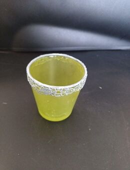 Teelichthalter aus Glas ca. 6cm hoch grün - Essen