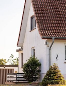 Platz für Ideen: DHH mit großem Grundstück in idyllischer Feldrandlage - Giekau