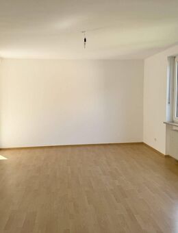 BEFRISTET: Schöne 3-Zimmer-Wohnung mit Balkon in Wolfratshausen - Wolfratshausen
