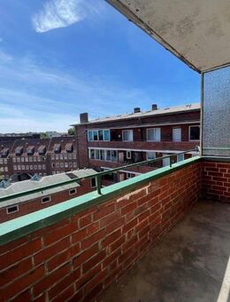 1 ZW im Ziegelteich 35 in Kiel zu vermieten! OTTO STÖBEN GmbH - Kiel