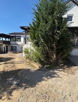 Mehrparteienhaus mit Potenzial als Kapitalanlage *PROVISIONSFREI* - Breitscheid (Landkreis Neuwied)