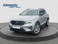 Volvo XC40, 1.9 B4 Plus Dark 360K 19Zoll, Jahr 2024 - Celle