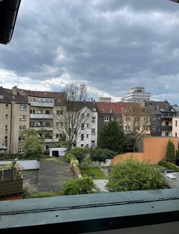 Tolles Apartment mit Wohnküche und Balkon in Neudorf - Duisburg
