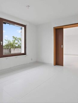 Elegantes Penthouse mit 180° Dachterrasse und hellem Wohnkonzept - Waldbronn