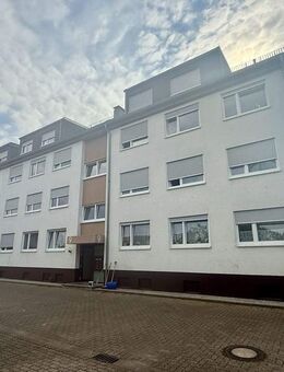 Charmante 3-Zimmer-Dachgeschosswohnung mit Südwest-Terrasse - Ludwigshafen (Rhein)