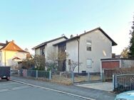 NÜRNBERG-EIBACH: AUSSERGEWÖHNLICHE DOPPELHAUSHÄLFTE MIT GARAGE IN RUHIGER UND ZENTRALER LAGE - Nürnberg