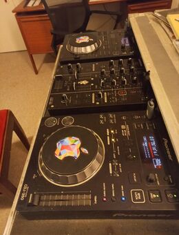 DJ Pioneer CDJ-350. - Bremen