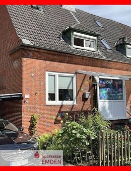 Pflegeleichtes, modernisiertes Reihenendhaus mit Carport - Emden