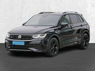 VW Tiguan, 1.5 TSI R-Line IQ Light Dig, Jahr 2022 - Lehrte