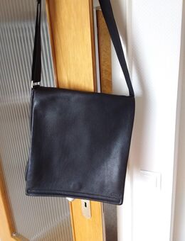 Handtasche Marke BREE Echtleder schwarz neuwertig - Solingen (Klingenstadt)