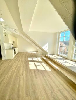 1- Zimmer- Dachgeschosswohnung - ERSTBEZUG - Frei ab sofort Mit Fahrstuhl und Stellplatz - Hannoversch Münden Zentrum