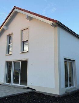 NEU in Karlshuld!! Bald fertig - Einfamilienhaus mit hochwertiger Ausstattung mit Blick auf Felder und Wiesen - Karlshuld