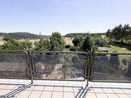TOP moderne Dachgeschosswohnung in Herresbach - Exclusiv wohnen mit Glas und Raum! - Herresbach