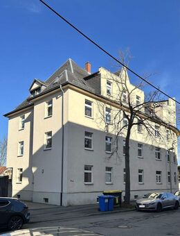 3-Raum-Wohnung im 1. OG mit Balkon, Gartennutzung und Pkw-Stellplatz - Zwickau