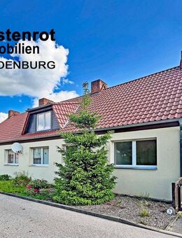 EIN HAUS FREI UND DIE IDEALE ALTERSVORSORGE: DREI REIHENHÄUSER AUF GROSSEM GRUNDSTÜCK NAHE DER PEENE - Wolgast