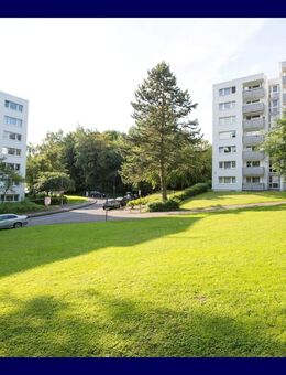 Wohnen im Grünen! Helle, renovierte 3 Zimmer-Wohnung mit Süd-Balkon, guter Schnitt, Aufzug - Bergisch Gladbach