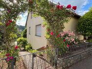 Zweifamilienhaus mit traumhafter Aussicht - Niederstetten