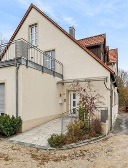 Erstbezug nach Sanierung - Hochwertige Maisonette-Wohnung mit Süd-Balkon in stilvoll Wohnhaus - Bayreuth