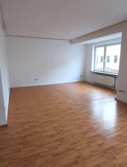 Schöne und große 4-Zimmer Wohnung mit Balkon - Bremerhaven