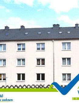 Licht trifft Stil-moderne 2-Raum Wohnung mit halboffener Küche und gemütlichem Speisezimmer. - Gelenau (Erzgebirge)