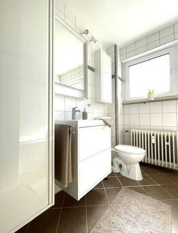 Provisionsfrei ! Helle 2-Zi.-Whg mit Balkon und Garage, renoviert! - Nürnberg