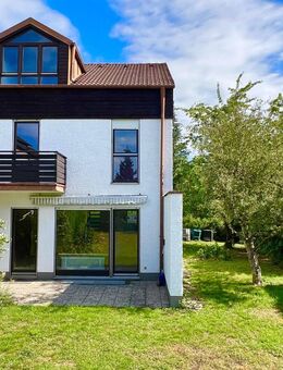 GERÄUMIGES REIHENENDHAUS IN TOP-LAGE ! GROßER GARTEN - GARAGE - KELLER - PERFEKT FÜR FAMILIEN ! - Burghausen