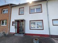 Gepflegtes Einfamilienwohnhaus mit Garage in bevorzugter Wohnlage von Langerwehe zu verkaufen - Langerwehe