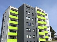 Gepflegte 2-Zimmer-Wohnung mit Balkon u. Einbauküche in Selb-Plößberg - Selb