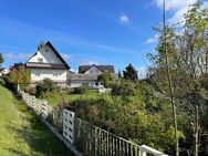 Sehr schön gelegenes Einfamilienhaus mit Nebengebäude und großzügigem Garten zu verkaufen - Wiesau