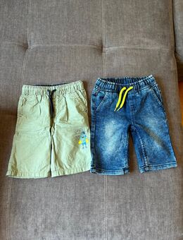 2 kurze Jungen Hosen Größe 98 der Marke Kiki & Koko - Wadgassen