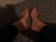 Füse Füße Socken Beine alles was du willst ❤️🥰🥵cam bilder videos custom usw.😋 - Berlin Spandau