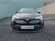 Toyota C-HR, 2.0 Hybrid Team D ALLWETTER 1, Jahr 2020 - München