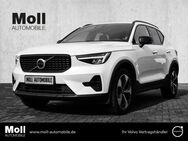 Volvo XC40, Plus Dark B3 EU6d digitales Sitze HarmanKardon, Jahr 2023 - Aachen